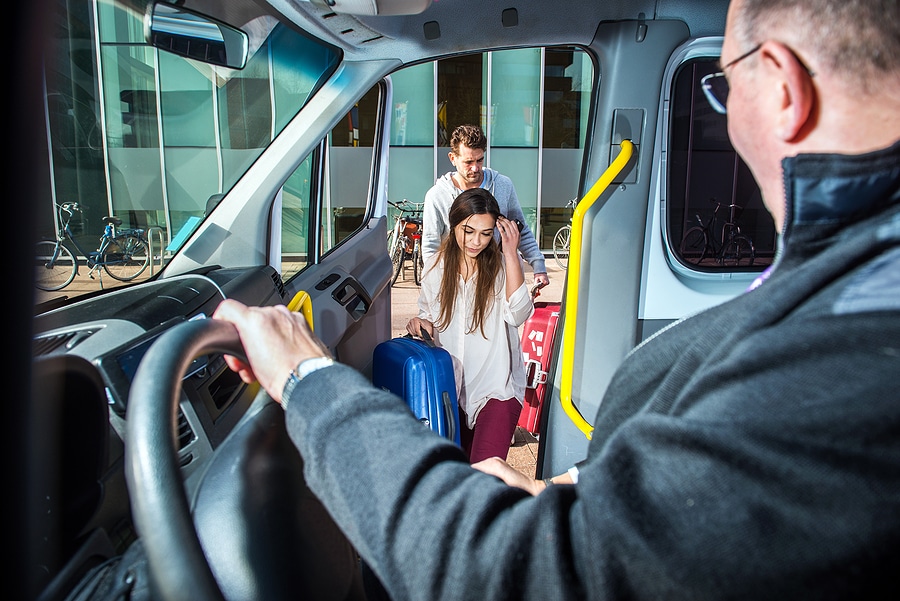 3 Reasons Why a Shuttle Service is a Life Saver
