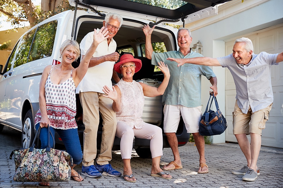 5 Reasons to Consider a Passenger Van for a Group Outing