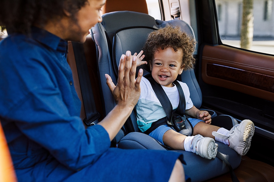 How to Keep Your Toddler Occupied on a Road Trip